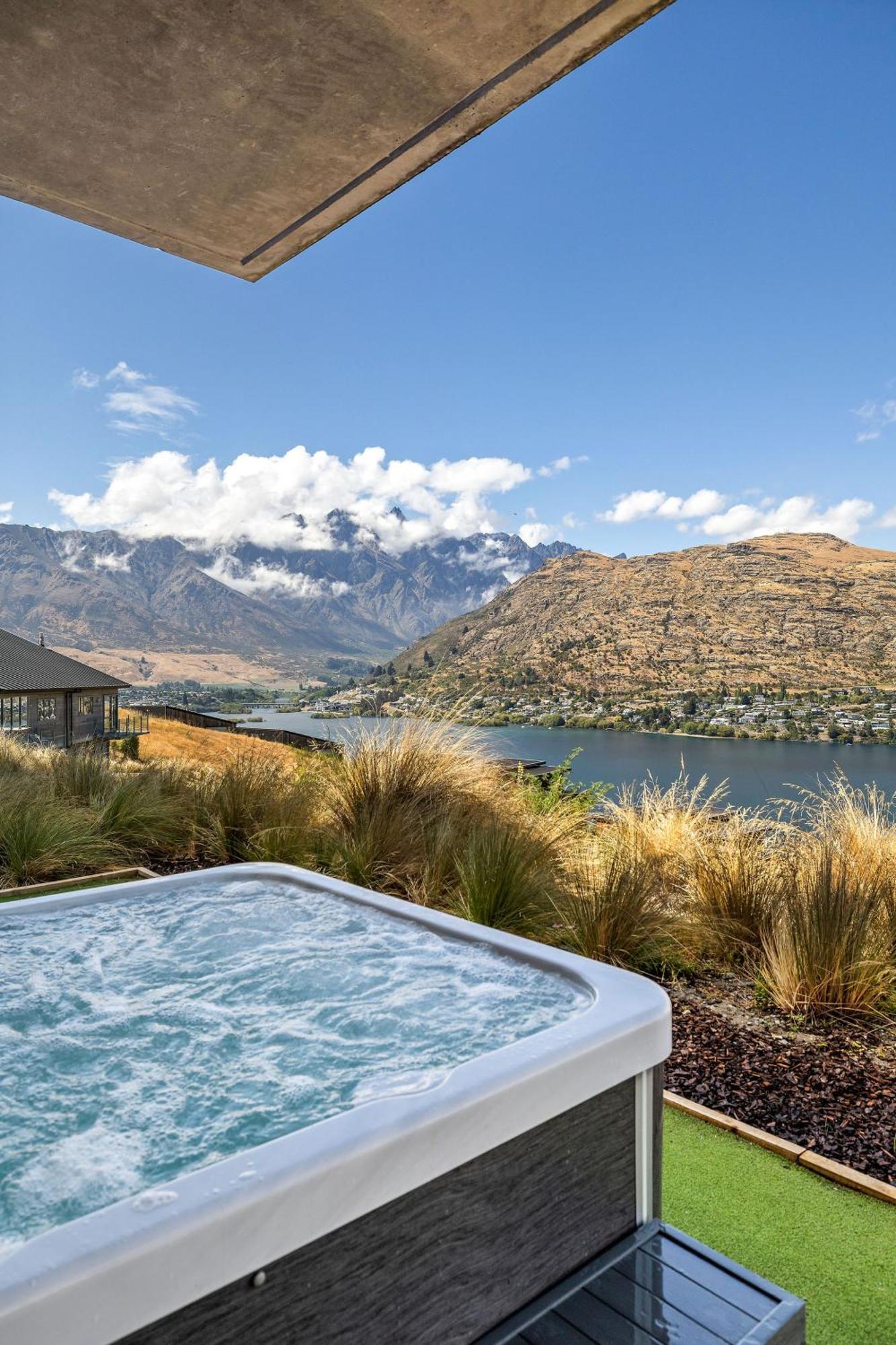 Lakeside Mountain Haven Queenstown Exterior foto
